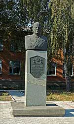 DSC_5700L.jpg (11177 bytes)