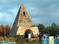 Pira_6L.jpg (17699 bytes)