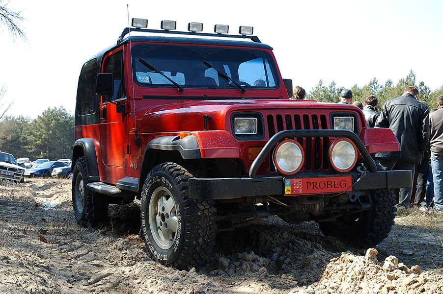  : - Jeep
