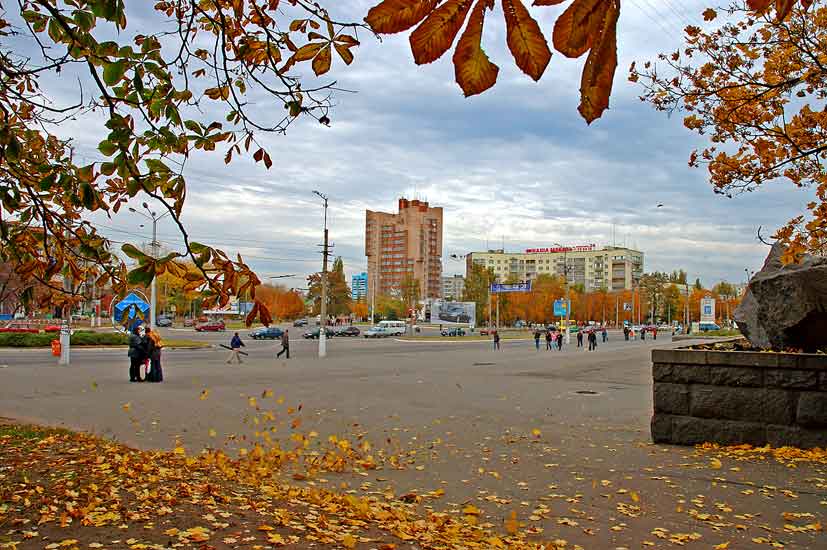 Kagamlik_1.jpg (46345 bytes)